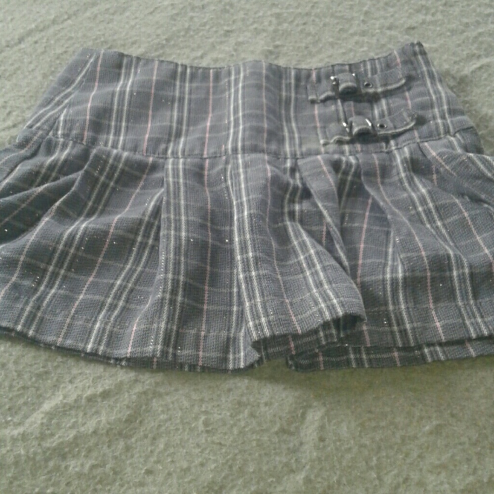 Girls plaid slirt